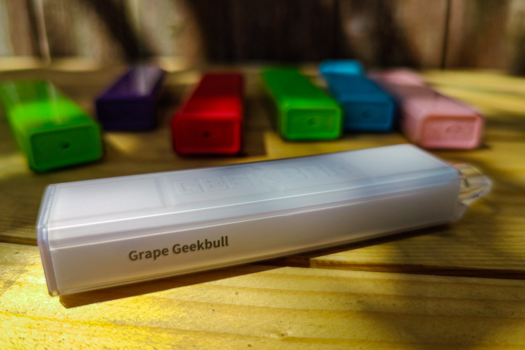 Geek Bar S600 Disposables Grape Geekbull