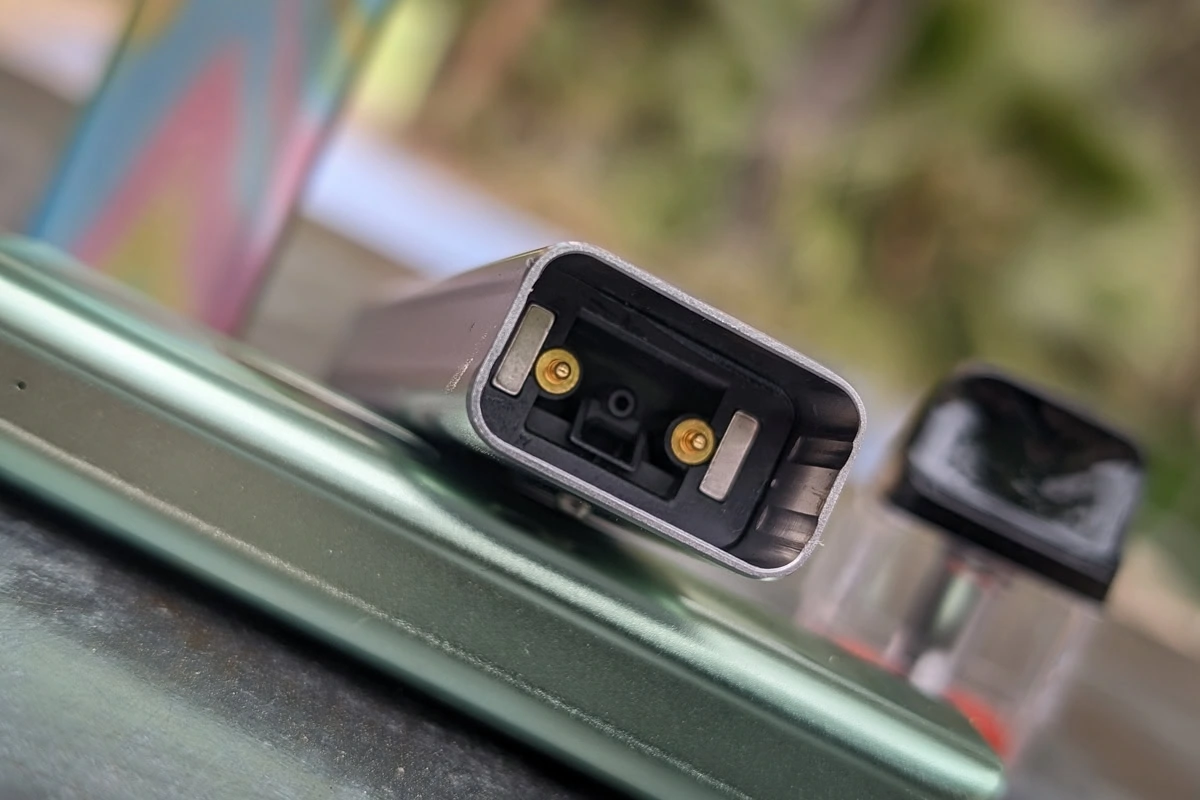 Vaporesso XROS 4 & XROS 4 Mini Pod Connection