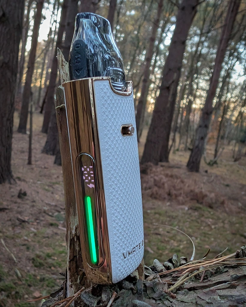 VOOPOO VMATE E2 Screen