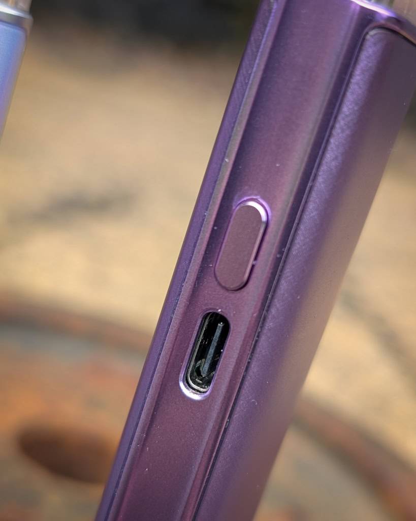 Vaporesso XROS 5 Button & USB Port